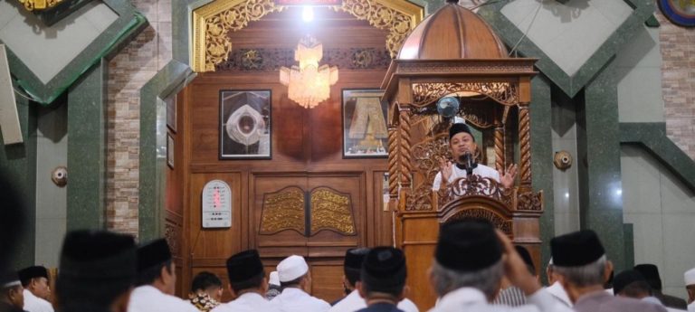 Wagub Safari Ramadhan di Masjid Nurul As Syadiah Wajo