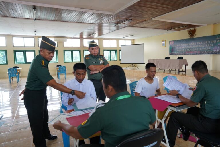 Pangdam XIV/Hsn Meninjau Pelaksanaan Seleksi Cata PK TNI AD TA. 2024